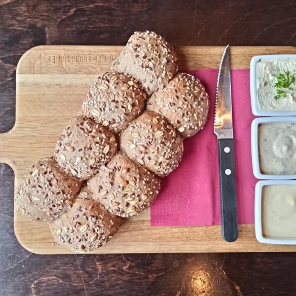 French bread with herb butter